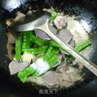 Fried Goose Gizzards with Snow Peas recipe