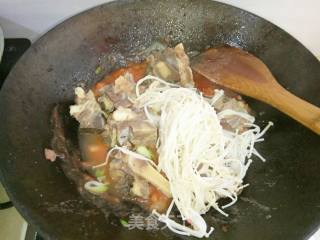 Enoki Mushroom and Beef Bone Soup recipe