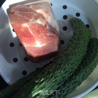 Fried Cucumber with Sliced Pork recipe