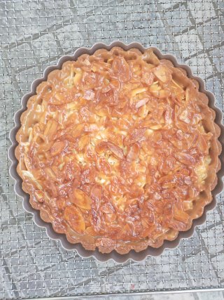 Caramel Almond Chocolate Pie recipe