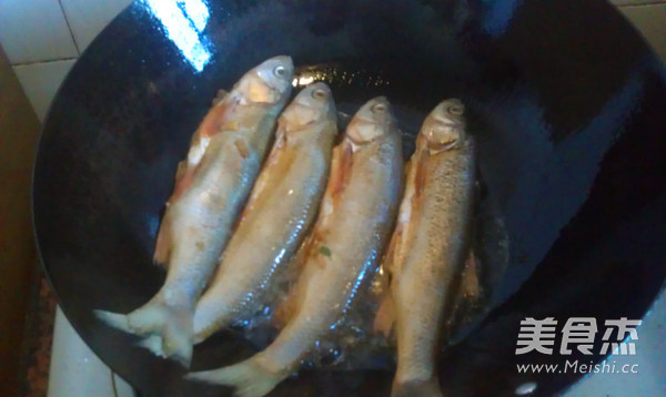 Pan-fried Mandarin Fish recipe