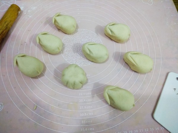 Bunny Milk Bean Buns recipe