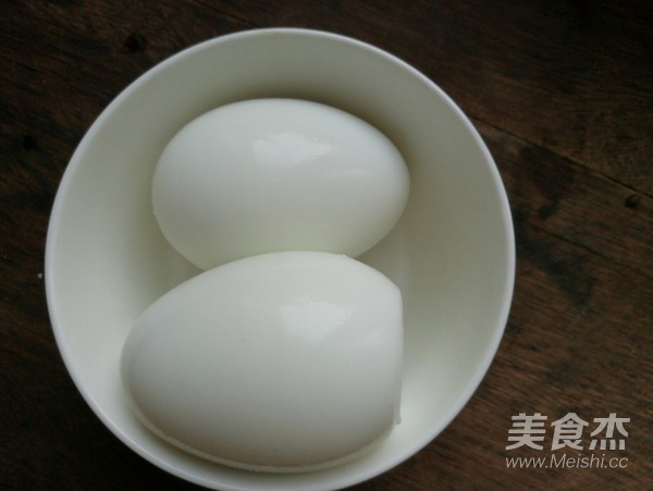 Goose Eggs Mixed with Basil recipe