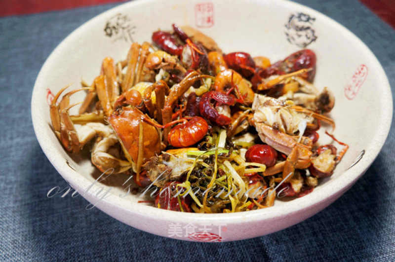 Dry Stir-fried Group of Heroes (crayfish, River Prawn, June Yellow) recipe