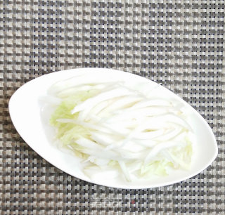 Stir-fried Chinese Cabbage with Sichuan Pitaya Peel recipe