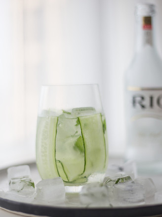 Cucumber and Mint Drink recipe