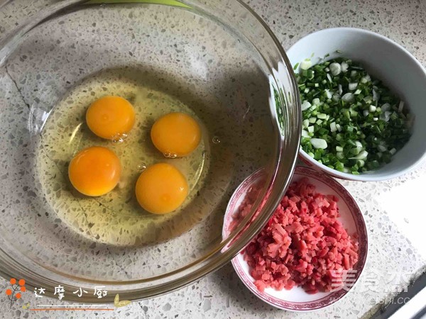 Japanese Style Thick Egg Yakisoba recipe