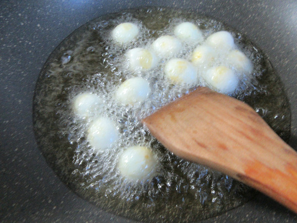 Fried Eggs and Cuttlefish recipe