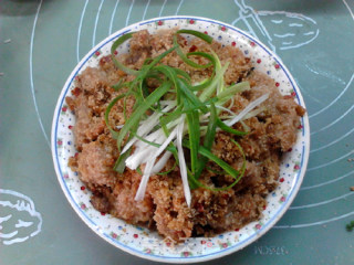 Steamed Beef with Marinated Cowpea Flour recipe