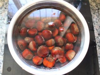 Chestnuts with Jujube Juice recipe
