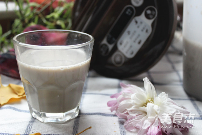 Black Soy Milk and Whole Wheat Bagels recipe