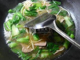 Cabbage Pork Liver Ramen recipe