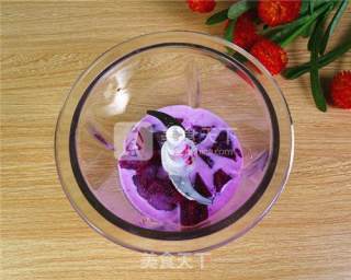 Refreshing and Delicious Dragon Fruit Ice Cream Recipe recipe