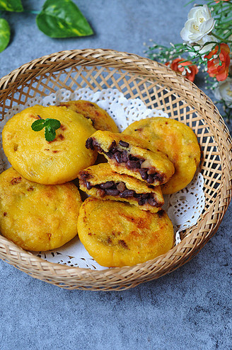 Cornmeal Red Bean Cake recipe