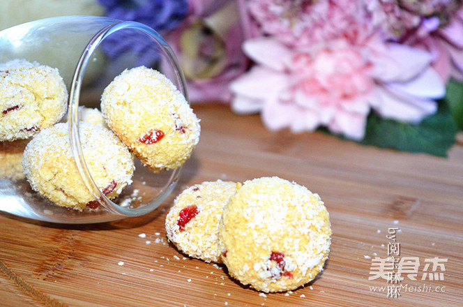 Cranberry Coconut Balls recipe