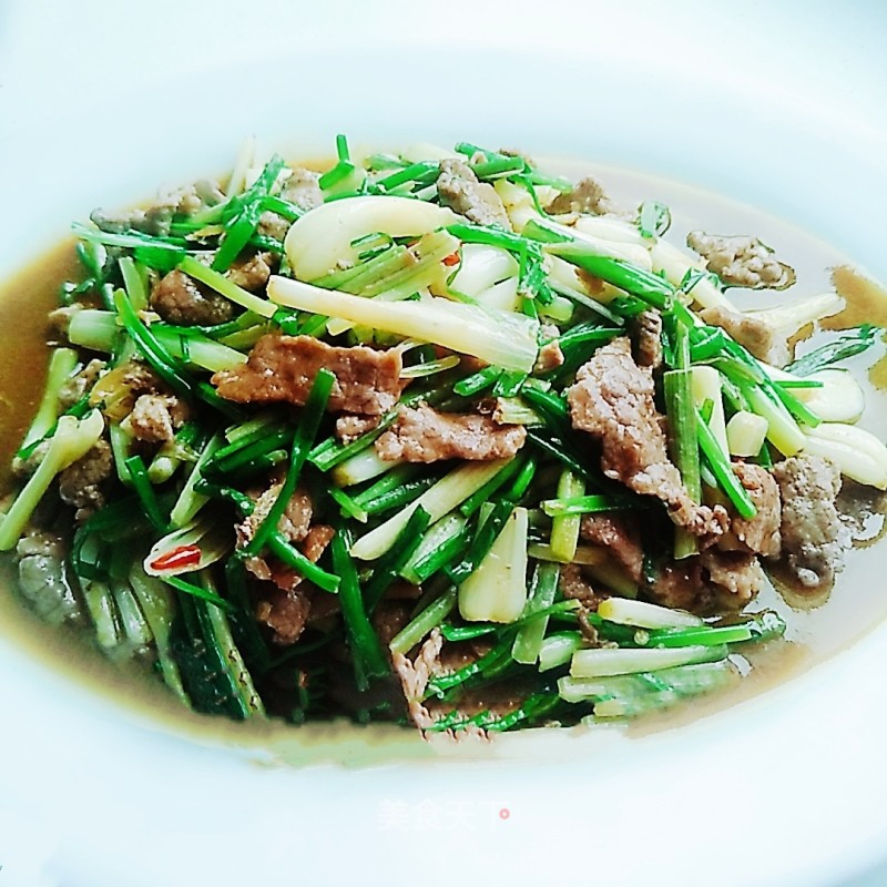 Stir-fried Beef with Spring Buckwheat recipe