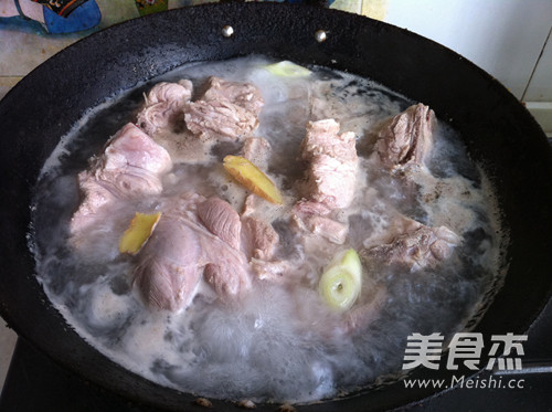 Tendon Meat Mixed with Cucumber recipe