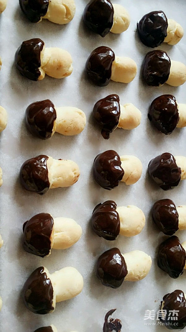 Cute Mushroom Biscuits recipe