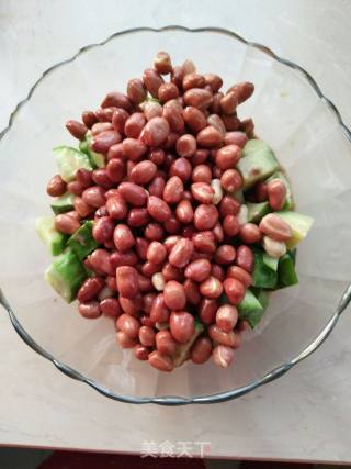 Cucumber and Peanuts in Sesame Sauce recipe