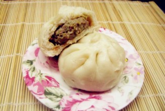 Pork and Lentil Stuffed Buns recipe