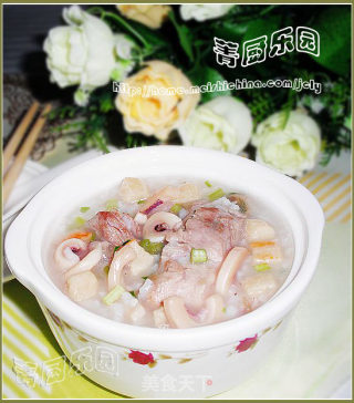 Nourishing Stomach Congee——squid Pork Ribs Congee recipe