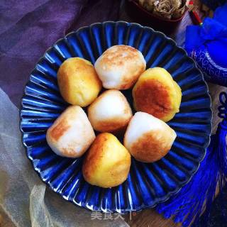 Pan-fried Golden and Silver Eggs recipe