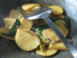 Roasted Kohlrabi with Fresh Vegetarian Chicken recipe