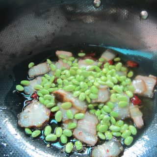 Stir-fried Bacon with Fresh Soybeans recipe