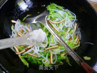 Stir-fried Bee Hoon with Beef Cabbage recipe