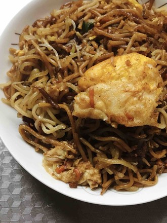 Fried Noodles with Mung Bean Sprouts and Eggs recipe