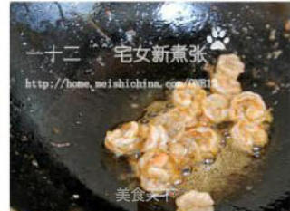 Stewed Loofah with Straw Mushroom and Shrimp Ball recipe