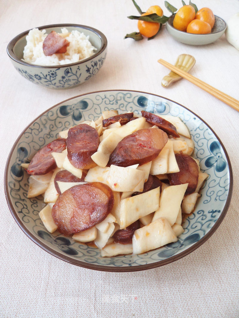 Stir-fried King Pleurotus with Sausage recipe