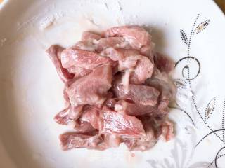 Fried Pork with Beans recipe
