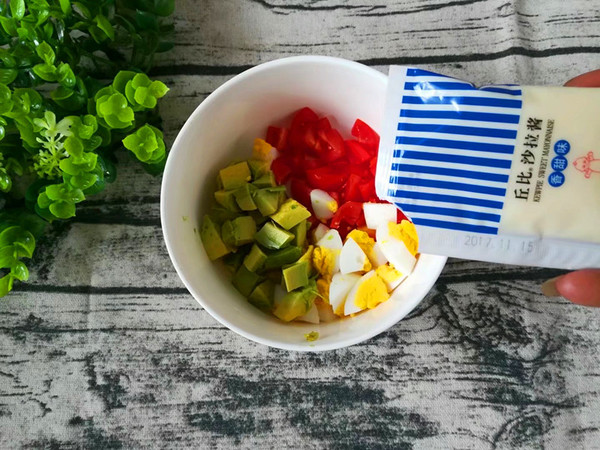 Avocado Salad Boat recipe