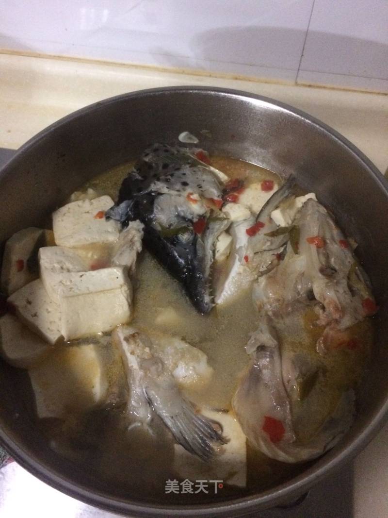 Tofu Soup with Salmon Head recipe