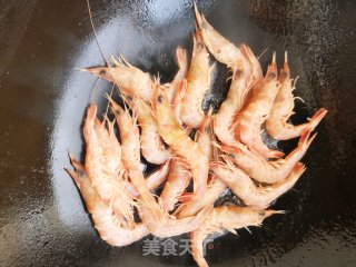 Braised Prawns with Green Peppers and Beans recipe