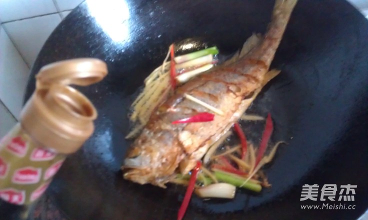 Pan Fried Yellow Croaker recipe