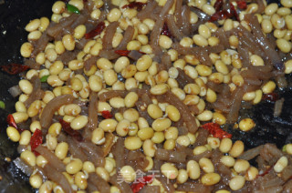 Soy Bean Sprouts Fried Pork Skin recipe