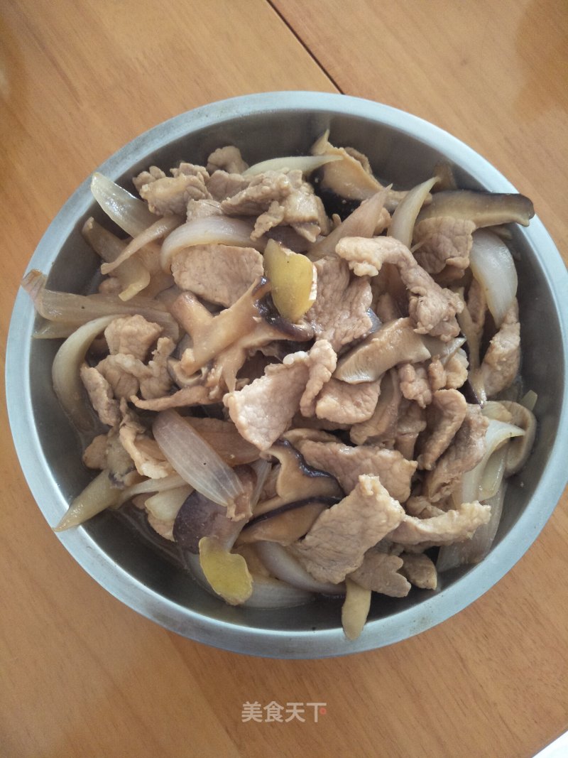 Fried Pork with Onion recipe