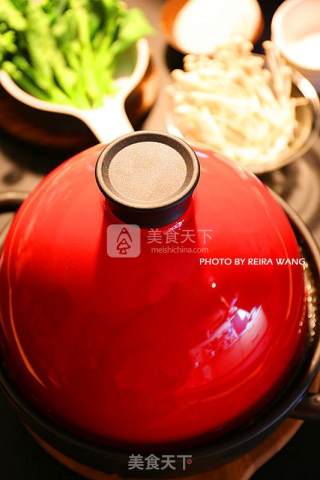 Tomato Pork Bone Hot Pot recipe