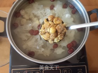 Chestnut Longan and Tremella Soup recipe