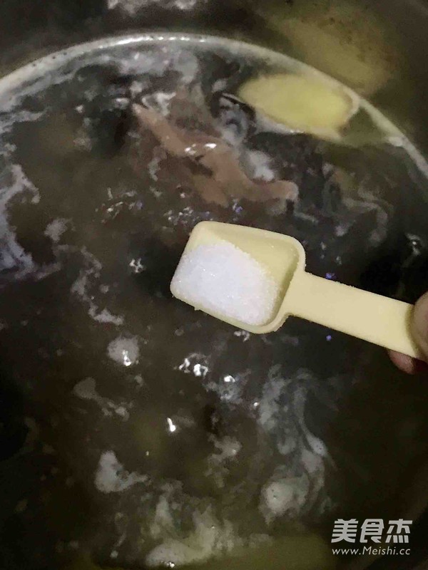 Duck Blood Vermicelli Soup recipe