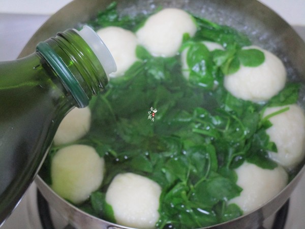 Pea Miao Fish Ball Soup recipe