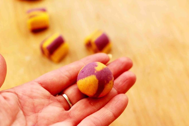 Purple Sweet Potato Pumpkin Two-color Bean Paste Gnocchi recipe