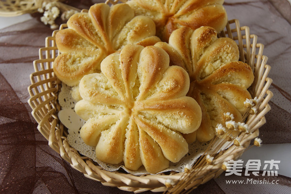 Coconut Chrysanthemum Bread (soup Type) recipe