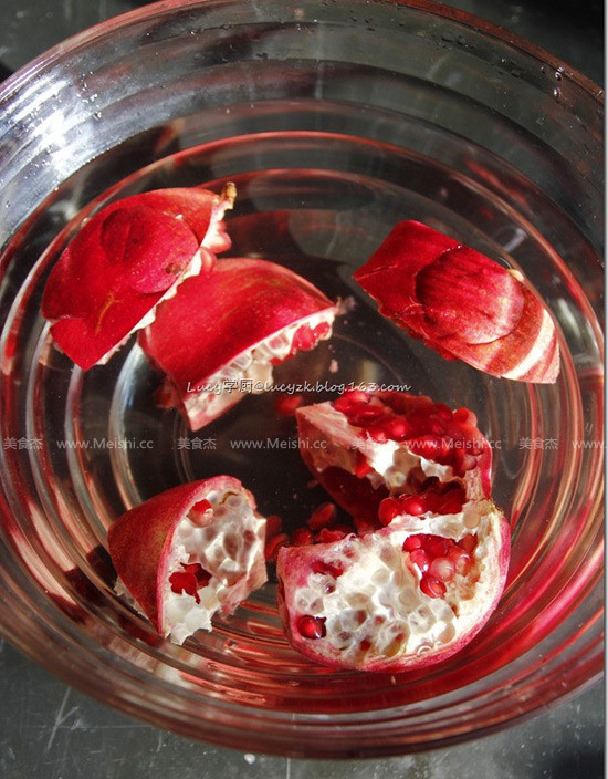 Freshly Squeezed Pomegranate Juice recipe