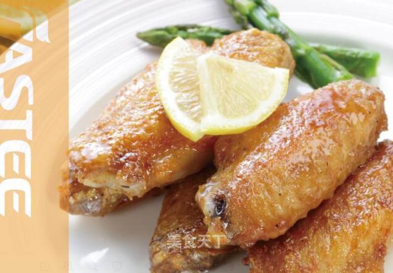 [food in Fastee] Grilled Chicken Wings with Lemon Juice and Asparagus (barbecue)