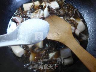 Grilled Cuttlefish with Bamboo Shoots and Dried Vegetables recipe