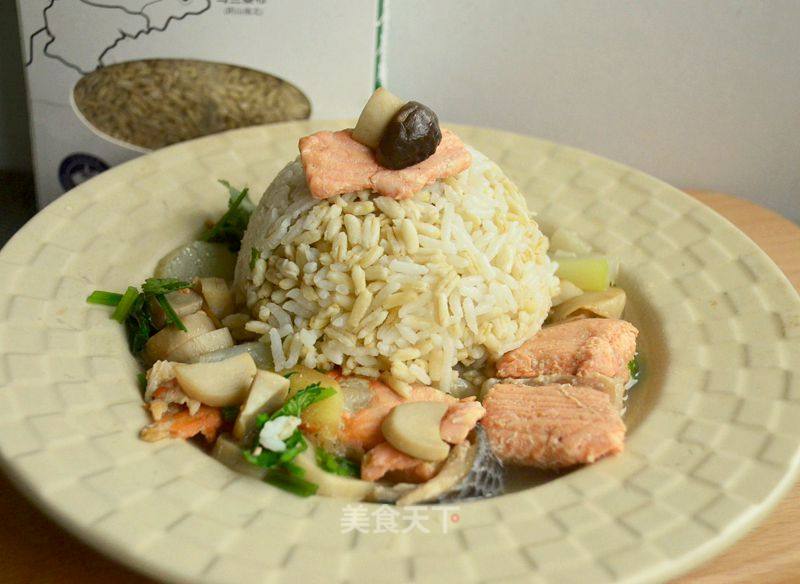 Oatmeal Rice with Salmon Mushroom Soup