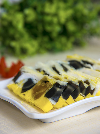 Three-color Eggs (microwave Version) recipe